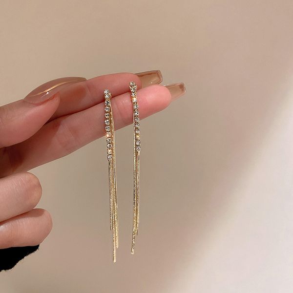 gold plated silver needle diamond-studded tassel earrings korean fashion normcore style eardrops design sense high class elegant earrings, Golden
gold plated silver needle diamond-studded tassel earrings korean fashion normcore style eardrops design sense high class elegant earrings, Golden