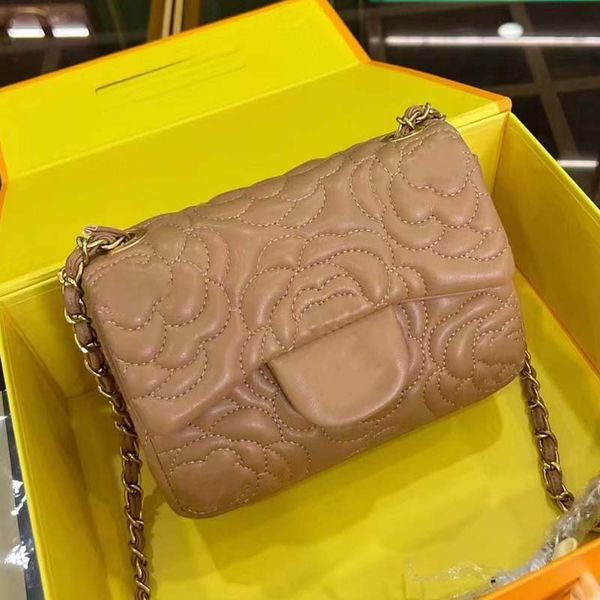 2022 new casual leather classic chain bag retro cowhide diamond small fragrant wind slung bag for women 06
2022 new casual leather classic chain bag retro cowhide diamond small fragrant wind slung bag for women 06