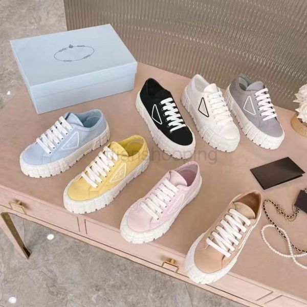 ladies casual shoe sandals double wheel pradas nylon gabardine sneakers lightweight sneakers thick bottom famous designer outdoor versatile, Black
ladies casual shoe sandals double wheel pradas nylon gabardine sneakers lightweight sneakers thick bottom famous designer outdoor versatile, Black