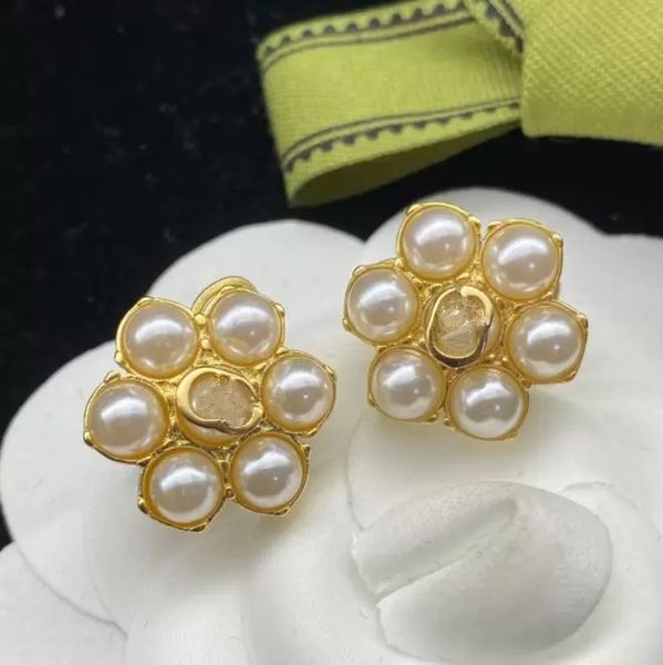 latest designer pearl round earrings charm ladies double letter drop girls pendant perfect for party date gifts, Golden;silver
latest designer pearl round earrings charm ladies double letter drop girls pendant perfect for party date gifts, Golden;silver