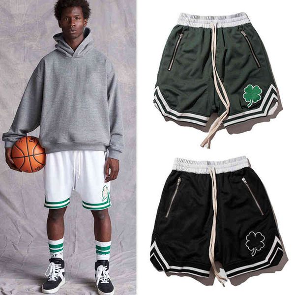 hip hop brand men's large loose sports high street capris basketball pants fashion casual clover shorts, White;black
hip hop brand men's large loose sports high street capris basketball pants fashion casual clover shorts, White;black