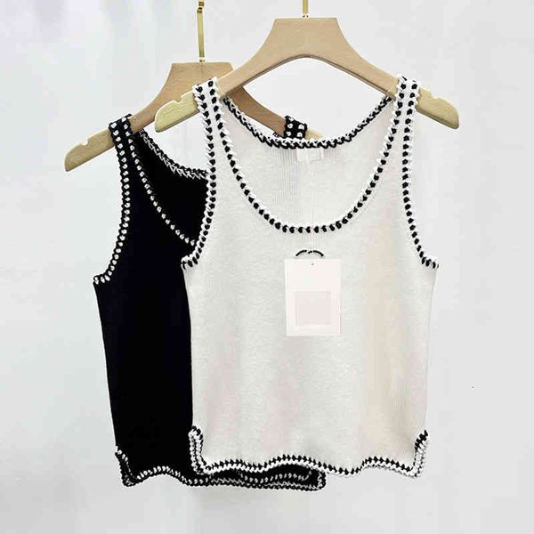 women's tanks & camis high version style small fragrance with u-neck suspender in black and white color matching wool knitted vest wome
women's tanks & camis high version style small fragrance with u-neck suspender in black and white color matching wool knitted vest wome