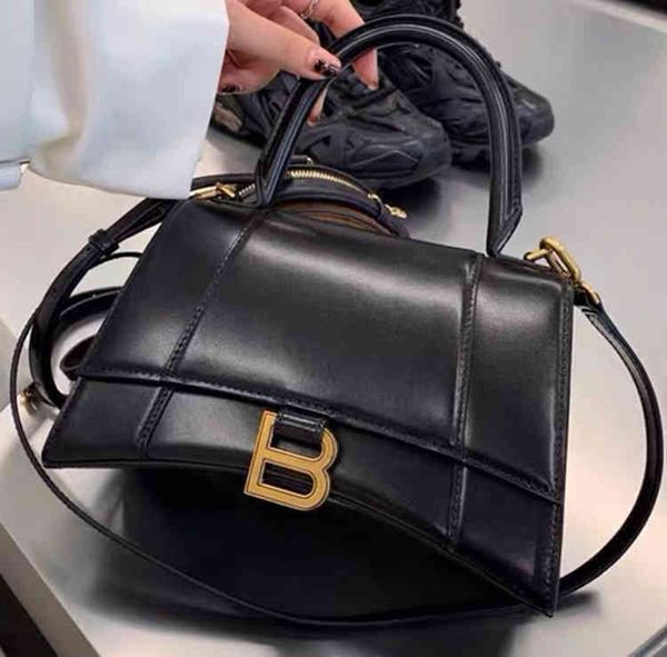 designer bag balenciga family handags 2022 paris hourglass cowhide crocodile pattern fashion trend versatile one messenger shoulder ke8k 31g
designer bag balenciga family handags 2022 paris hourglass cowhide crocodile pattern fashion trend versatile one messenger shoulder ke8k 31g