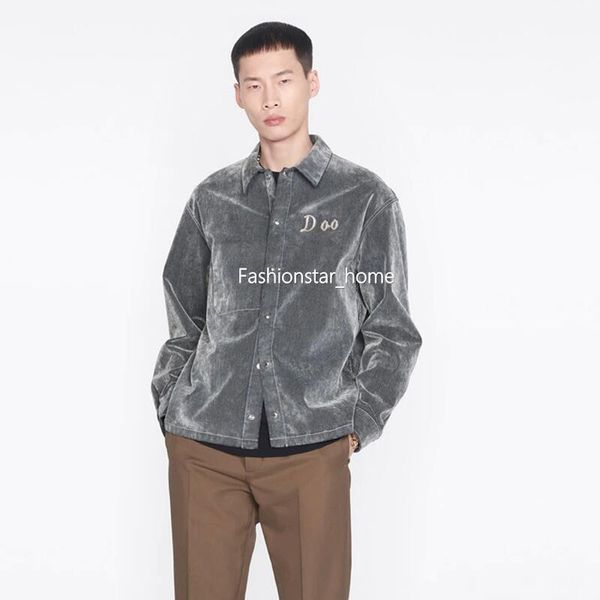 22ss france new spring autumn limited classic flocked denim jacket man women high end designer fashion street jackets vintage casual lapel n, Black;brown
22ss france new spring autumn limited classic flocked denim jacket man women high end designer fashion street jackets vintage casual lapel n, Black;brown