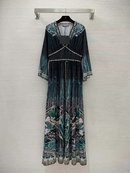 milan runway dress 2022 autumn v neck long sleeve print beading fashion designer dresses brand same style dress 0714-06, Black;pink
milan runway dress 2022 autumn v neck long sleeve print beading fashion designer dresses brand same style dress 0714-06, Black;pink