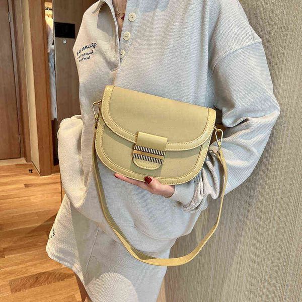 designers bags guangzhou genuine leather women's bag 2022 new korean version one shoulder hand half round saddle 6521
designers bags guangzhou genuine leather women's bag 2022 new korean version one shoulder hand half round saddle 6521