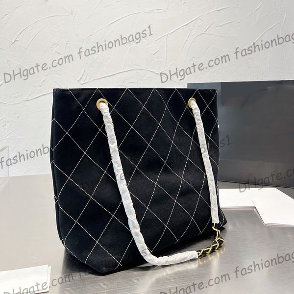 france womens woolen quilted shopping totes bags gold metal hardware matelasse chain shoulder large capacity pocket luxury designer handbags
france womens woolen quilted shopping totes bags gold metal hardware matelasse chain shoulder large capacity pocket luxury designer handbags