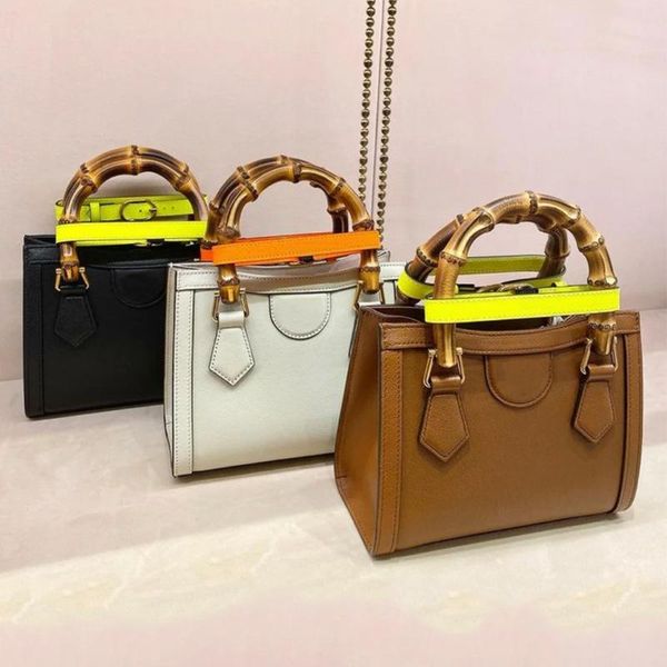 evening bags 2022 original luxury diana bamboo bag women's leather classic large capacity design tote elegant and noble handbag
evening bags 2022 original luxury diana bamboo bag women's leather classic large capacity design tote elegant and noble handbag