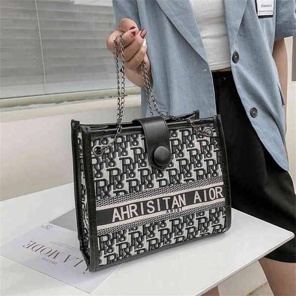 bags chain single new fashion simple small fresh summer fashion women's design purses online
bags chain single new fashion simple small fresh summer fashion women's design purses online