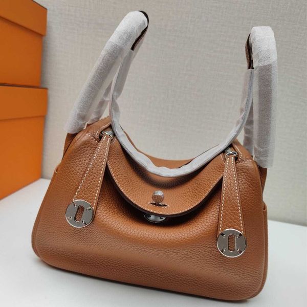 original designer certified products new tc cow leather women s bag h26 elephant grey lindysi emi manual hand ewing honey wax thread bag gol
original designer certified products new tc cow leather women s bag h26 elephant grey lindysi emi manual hand ewing honey wax thread bag gol
