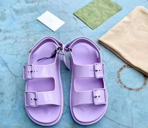 sandals slippers foam runners bags designer women rubber patent leather it is a kind of shoes that can be matched with clothes at will 35-41, Black 
sandals slippers foam runners bags designer women rubber patent leather it is a kind of shoes that can be matched with clothes at will 35-41, Black