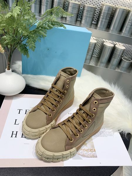 2023 new designer casual shoes men women fashion brand running shoes rubber platform trainers genuine leather 0809, Black
2023 new designer casual shoes men women fashion brand running shoes rubber platform trainers genuine leather 0809, Black