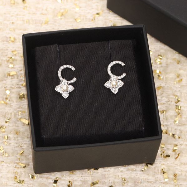 2022 charm stud earring with sparkly diamond in platinum color plated for women wedding jewelry gift have box stamp ps4074a, Golden
2022 charm stud earring with sparkly diamond in platinum color plated for women wedding jewelry gift have box stamp ps4074a, Golden