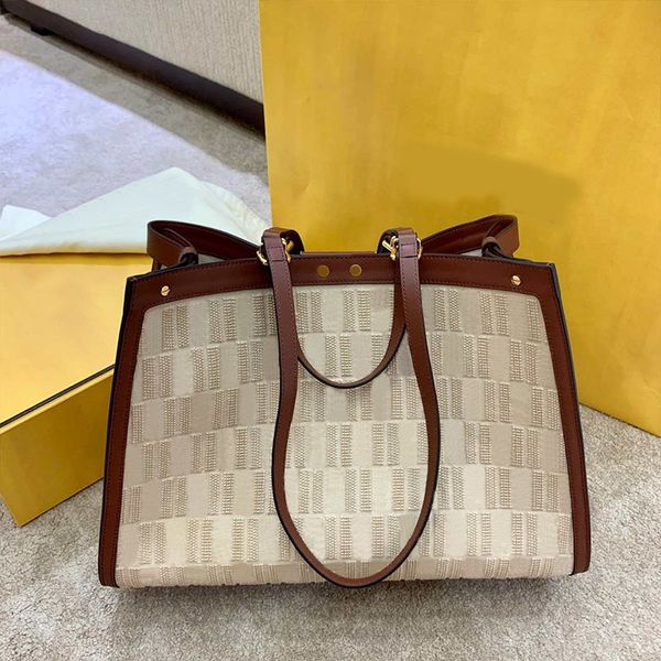 41cm tote bag women handbag canvas leather crossbody bags large capacity purse embroidery shopping totes shoulder beach bags twist lock pouc
41cm tote bag women handbag canvas leather crossbody bags large capacity purse embroidery shopping totes shoulder beach bags twist lock pouc