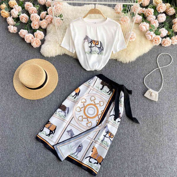 two piece dress design sense print suit women's summer short sleeve t-shirt versatile high waist slim skirt fashionable two-piece set 4, White
two piece dress design sense print suit women's summer short sleeve t-shirt versatile high waist slim skirt fashionable two-piece set 4, White