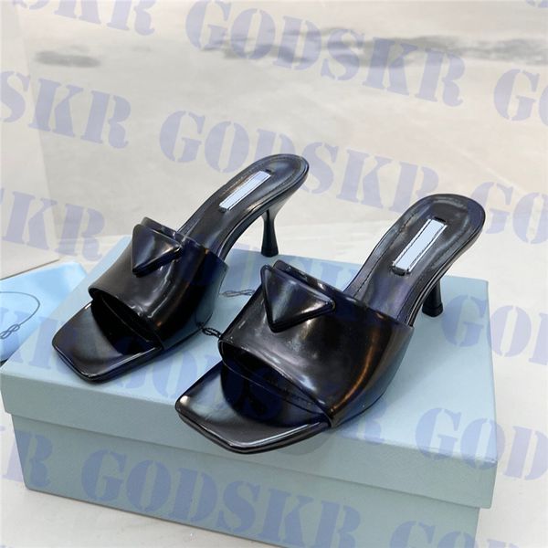 triangle logo slippers womens shoes summer women sandals high heel fashion ladies flip flop much colors, Blue;gray
triangle logo slippers womens shoes summer women sandals high heel fashion ladies flip flop much colors, Blue;gray