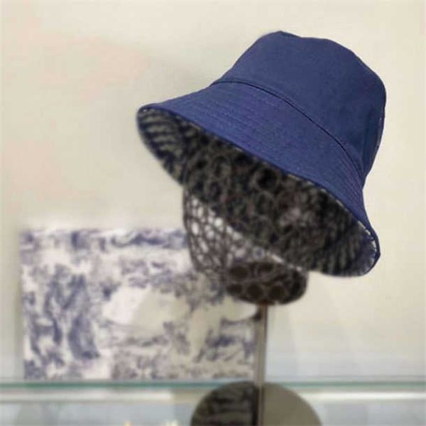 2021 oblique designers bucket hat for women hats and caps patchwork washed denim buckets solid wide brim cotton beach double-sided wear, Blue;gray
2021 oblique designers bucket hat for women hats and caps patchwork washed denim buckets solid wide brim cotton beach double-sided wear, Blue;gray
