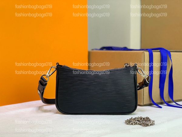 easy pouch on strap women luxurys designers bags embossed supple grained cowhide leather d-ring black pink blue shoulder or cross-body carry
easy pouch on strap women luxurys designers bags embossed supple grained cowhide leather d-ring black pink blue shoulder or cross-body carry