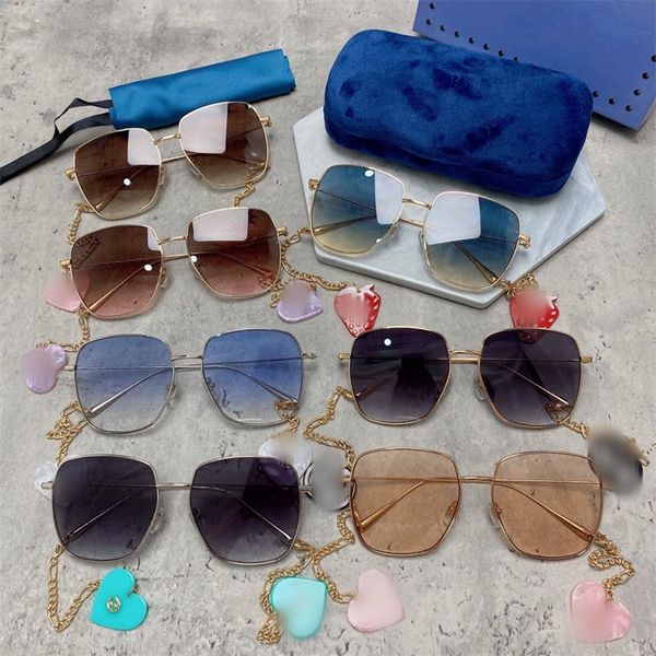 50% discount for factory direct salesg family box chain sunglasses ni ni's same love strawberry pendant sunglasses gg1031, White;black
50% discount for factory direct salesg family box chain sunglasses ni ni's same love strawberry pendant sunglasses gg1031, White;black