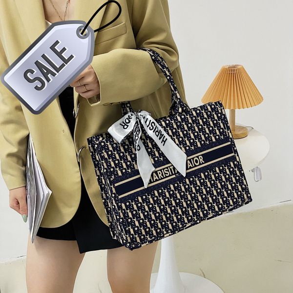 2022 women's net portable shoulder bag wholesale s new fashion all match handbags
2022 women's net portable shoulder bag wholesale s new fashion all match handbags