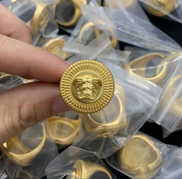 fashion new designed band rings love heart letters pendants banshee medusa head portrait 18k gold plated women ring ladies designer jewelry, Silver
fashion new designed band rings love heart letters pendants banshee medusa head portrait 18k gold plated women ring ladies designer jewelry, Silver
