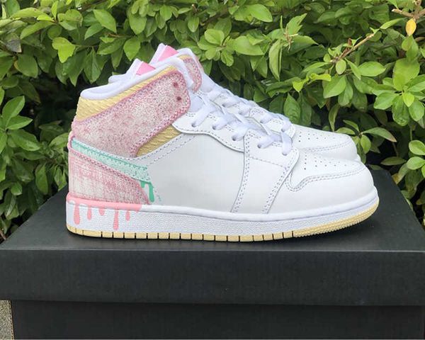 men ice cream white- pink basketball shoes classic junpman 1 chicago unique design low women's running sneakers non-slip, Black
men ice cream white- pink basketball shoes classic junpman 1 chicago unique design low women's running sneakers non-slip, Black