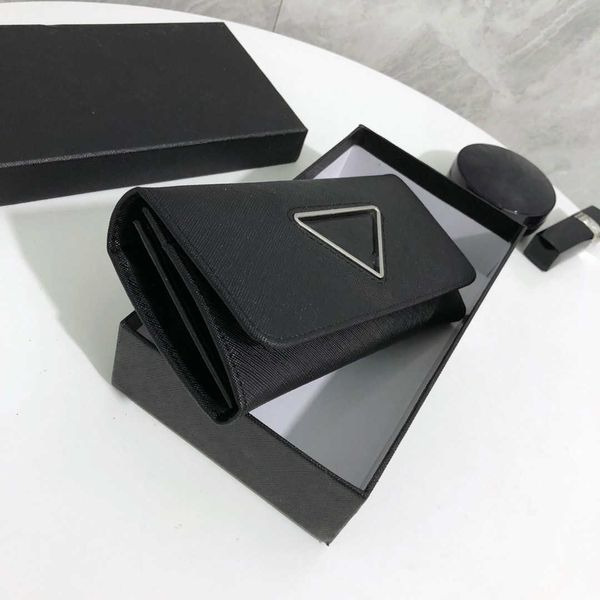 luxury man woman purses clutch bags fashion brand long wallets women men cowhide purse multi-function designers business card holders, Red;black
luxury man woman purses clutch bags fashion brand long wallets women men cowhide purse multi-function designers business card holders, Red;black