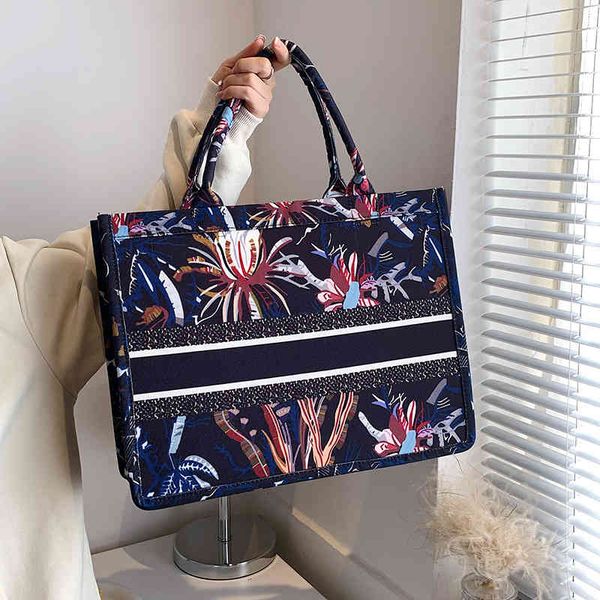 purses sale large capacity printed tote bag 2022 new trend contrast color handbag simple women's bag trend
purses sale large capacity printed tote bag 2022 new trend contrast color handbag simple women's bag trend