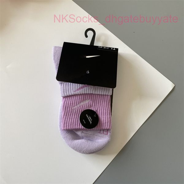 classic men fashion socks hook brand color stitched men's women's long tube sports training sock street couple middle tubes luxury, Black
classic men fashion socks hook brand color stitched men's women's long tube sports training sock street couple middle tubes luxury, Black