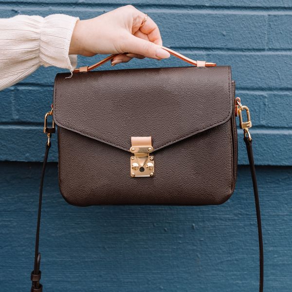 wallet shoulder cross body bag totes square clutch messenger postmen purse handbag fanny tote wallets casual backpack women luxury designers, Red;black
wallet shoulder cross body bag totes square clutch messenger postmen purse handbag fanny tote wallets casual backpack women luxury designers, Red;black