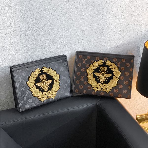 luxurys design waterproof cosmetic bag protection makeup clutch women men genuine leather travel toiletry pouch wallets clothing0008
luxurys design waterproof cosmetic bag protection makeup clutch women men genuine leather travel toiletry pouch wallets clothing0008