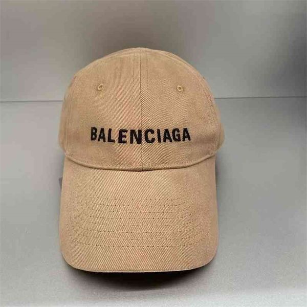 sport caps balenclaga 2022 b family cap little white dragon italian embroidered baseball cap duck tongue cap, Blue;gray
sport caps balenclaga 2022 b family cap little white dragon italian embroidered baseball cap duck tongue cap, Blue;gray