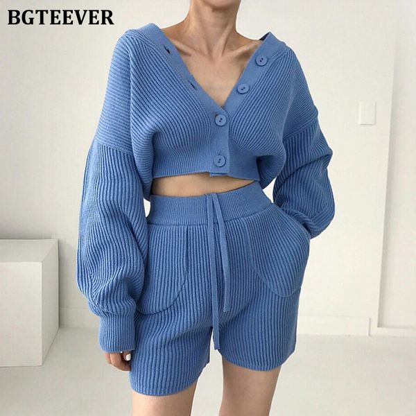 autumn winter ladies 2 pieces knitted set long sleeve cardigans & drawstring shorts elegant women sweater set 2021, White;black
autumn winter ladies 2 pieces knitted set long sleeve cardigans & drawstring shorts elegant women sweater set 2021, White;black