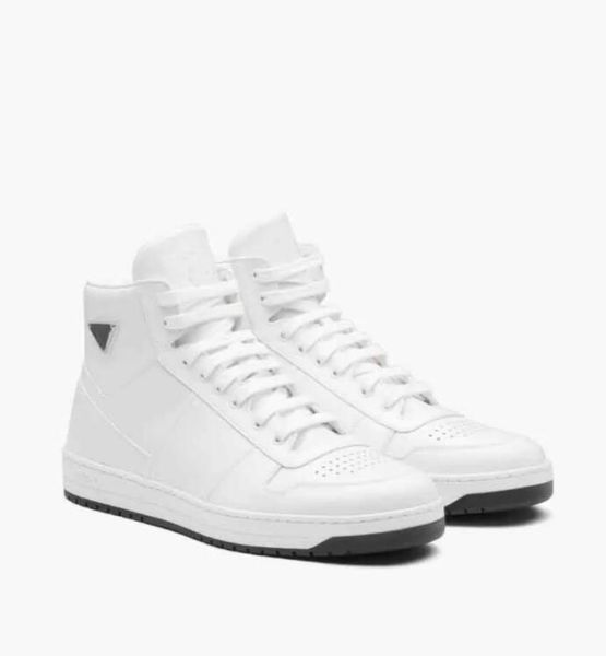 luxury designer men high-sneakers shoes calfskin rubber sole round toe lace-up comfort outdoor runner sports skateboard walking, Black
luxury designer men high-sneakers shoes calfskin rubber sole round toe lace-up comfort outdoor runner sports skateboard walking, Black