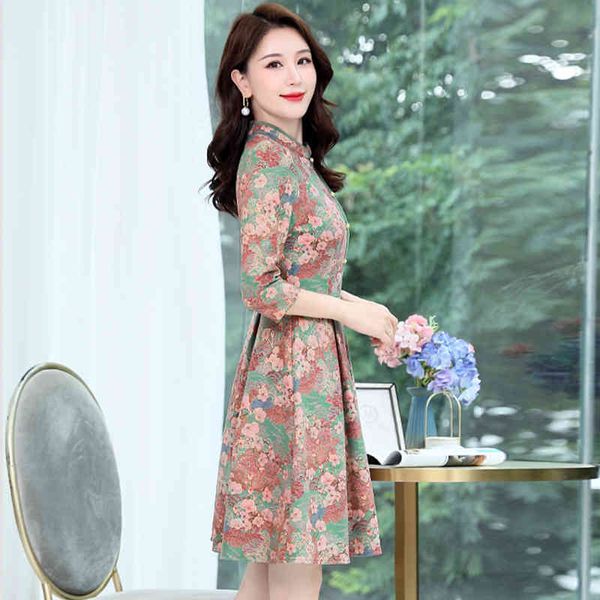 casual dresses deerskin velvet floral dress 2022 femininity summer seven sleeve cheongsam bottomed skirt spring style truf, Black;gray
casual dresses deerskin velvet floral dress 2022 femininity summer seven sleeve cheongsam bottomed skirt spring style truf, Black;gray