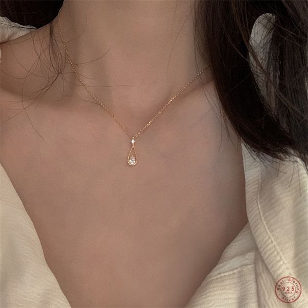 925 sterling silver french simple water drop pendant clavicle chain necklace women classic temperament wedding party jewelry
925 sterling silver french simple water drop pendant clavicle chain necklace women classic temperament wedding party jewelry