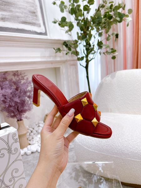 latest design sandals designer shoes high heel for women, lovers gift leather sandal luxury brand slide size 34- 41cm, Black
latest design sandals designer shoes high heel for women, lovers gift leather sandal luxury brand slide size 34- 41cm, Black