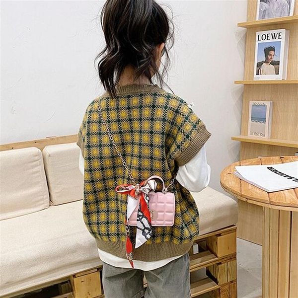 designerrs children handbags impressed scarves pearls hand-held princess baby cross-slung mini square bags women's bag kids p299r, Black
designerrs children handbags impressed scarves pearls hand-held princess baby cross-slung mini square bags women's bag kids p299r, Black