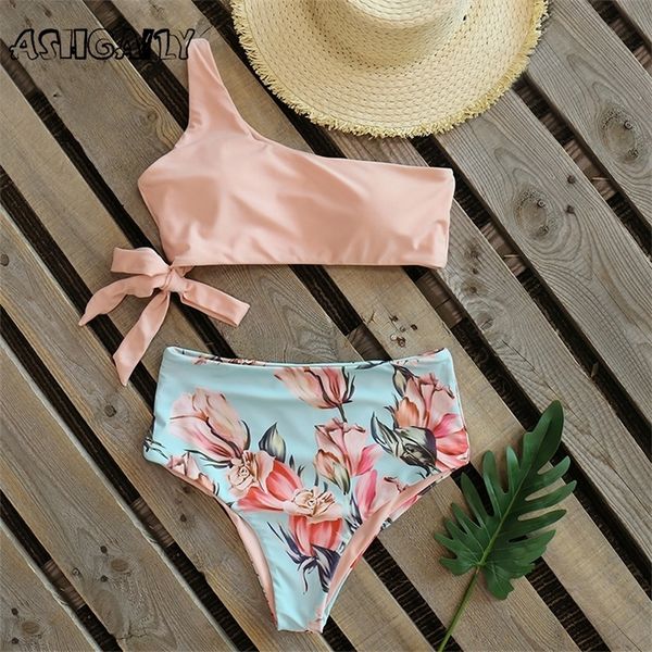new bikini swimwear women swimsuit ruffle bikinis women bathing suit biquini brazilian bikini set summer beachwear t200508, White;black
new bikini swimwear women swimsuit ruffle bikinis women bathing suit biquini brazilian bikini set summer beachwear t200508, White;black