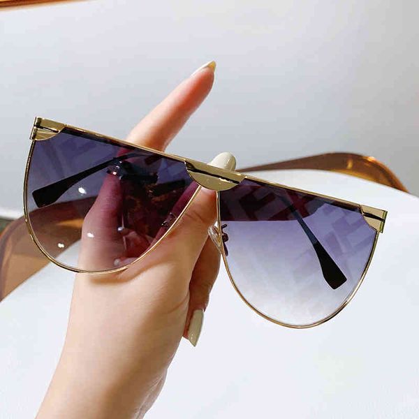 sunglasses 2022 letters fashion trend women's conjoined men's and toad glasses, White;black
sunglasses 2022 letters fashion trend women's conjoined men's and toad glasses, White;black