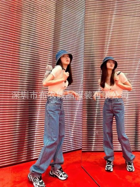 women's jeans designer shenzhen nanyou high edition aw king 22 early spring new drill waist straight tube thin denim pants women skms, Blue
women's jeans designer shenzhen nanyou high edition aw king 22 early spring new drill waist straight tube thin denim pants women skms, Blue