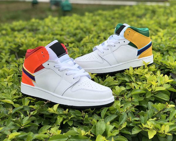 classic design men silk series basketball shoes chicago unique yuanyang splicing women's running sneakers non-slip
classic design men silk series basketball shoes chicago unique yuanyang splicing women's running sneakers non-slip