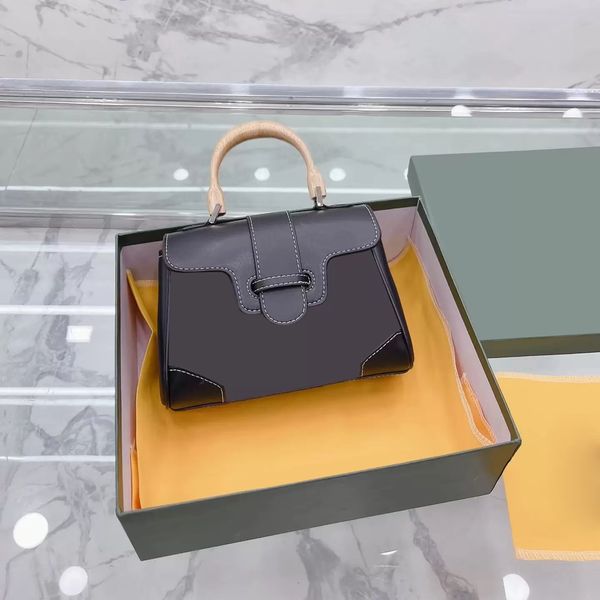 designers bags luxurys women tote bag crossbody shoulder handbag fashion square lady handbags wallet lady purse versatile leisure classic 11, Black;red
designers bags luxurys women tote bag crossbody shoulder handbag fashion square lady handbags wallet lady purse versatile leisure classic 11, Black;red