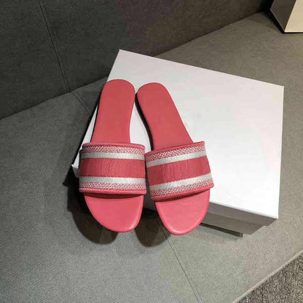 slippers fairy style wear simple sandals outside, female summer net red leisure fashion letter flat bottom flip flop, Black
slippers fairy style wear simple sandals outside, female summer net red leisure fashion letter flat bottom flip flop, Black