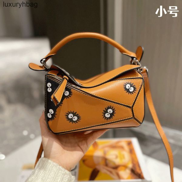 single loews leather bags woman messenger style bag stitched leather geometric shoulder hand-held designer pillow versatile mini puzzle 8kpb
single loews leather bags woman messenger style bag stitched leather geometric shoulder hand-held designer pillow versatile mini puzzle 8kpb