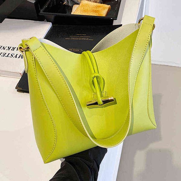 luxury designer shoulder bag for womens soft pu leather simple handbag ladies high capacity fashion messenger bucket bag female g220429
luxury designer shoulder bag for womens soft pu leather simple handbag ladies high capacity fashion messenger bucket bag female g220429