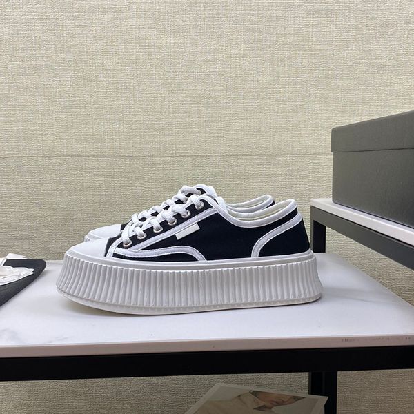 luxury platform sneakers designer shoes paris brand thick sole trainer size 35-40 model sd151, Black
luxury platform sneakers designer shoes paris brand thick sole trainer size 35-40 model sd151, Black