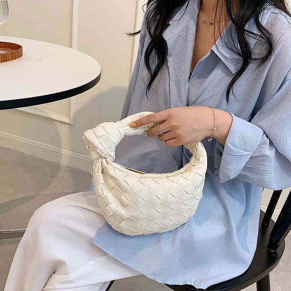 venetas handbags bvs bottegas wholesale female 2022 net red ashigo same woven messenger tide one fashion versatile small squ shoulder buht
venetas handbags bvs bottegas wholesale female 2022 net red ashigo same woven messenger tide one fashion versatile small squ shoulder buht