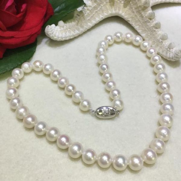 genuine natural 9-10mm freshwater pearl necklace round white pearl necklace 925 silver clasp 18inch
genuine natural 9-10mm freshwater pearl necklace round white pearl necklace 925 silver clasp 18inch