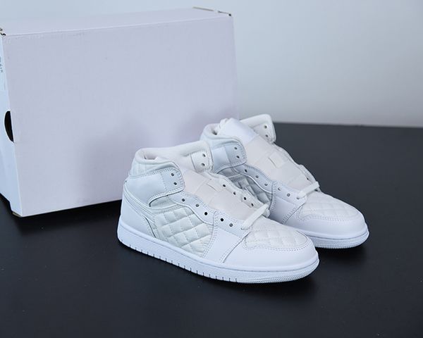 shoes mens 1 university hyper royal basketball quilted white women jumpman 1s mid union quality unc patent bred toe outdoor leisure
shoes mens 1 university hyper royal basketball quilted white women jumpman 1s mid union quality unc patent bred toe outdoor leisure